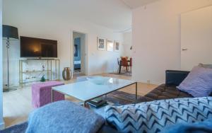 Spacious & Comfortable Apartment Near Tivoli & Metro