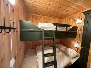 Cozy two bedrooms apartment with sauna and mountain views