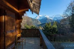 Chalet spacieux à Saint-Gervais-les-Bains avec vue montagne - Mémontel