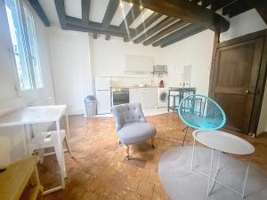 Appartements T2 duplex centre Orleans cour : photos des chambres
