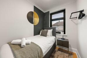 Acton 4BR House, Contractors, Families, Parking