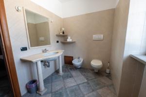 Mia Rooms