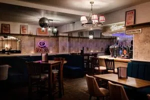 Chapter Two Bar - 莫尔顿