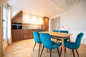 Appartements CIA - flat in Paris Louvre museum with balcony : photos des chambres