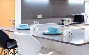 Modern new-built 1 Bedroom Apt in heart of LDN