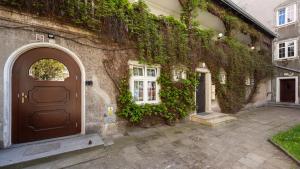 Flatbook - In the Heart of Old Town Apartments Mariacka II