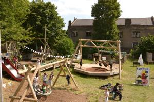 Playful & Stylish Studio in Hip London Area