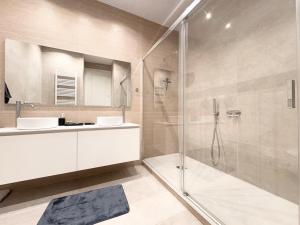 Alcalá Gate exquisite Luxury Seasonal