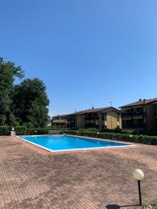 Garda Tulipano tranquillo bilocale con piscina e terrazza