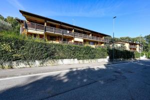 Garda Tulipano tranquillo bilocale con piscina e terrazza