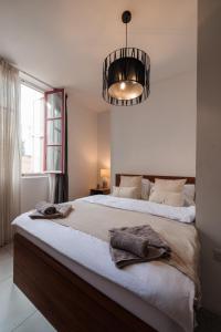 Stunning 2-Bed Apartment in Heart of Valletta