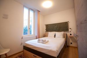 Stylish & Spacious 2-Bed Duplex in Cannes