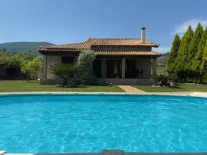 Villa Argie - Dhímaina