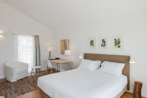 Double Room with Terrace room in Sobreiras Alentejo Country Hotel