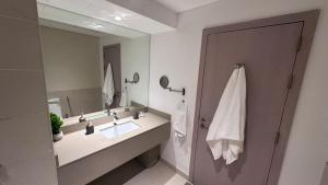 Yas island, Water edges - cozy apartment