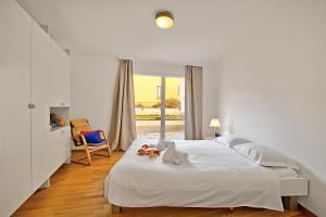 Ô Lac Ascona with Garden - Happy Rentals