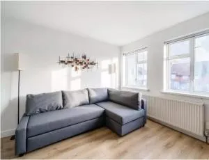2BR-Sleeps6-Parking-Garden-NearLondon - Sunbury Common