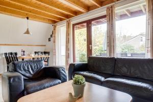 Ooievaar I Bungalow met Grote Tuin