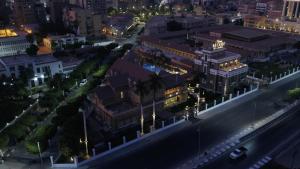 Maison Maxim De Lesseps