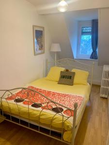 Appartements maison delalonde Autun centre appartement familial 7places : photos des chambres