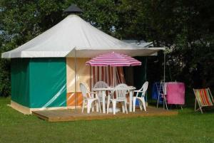 Campings Camping 3 etoiles - Piscine - eehcdh : photos des chambres
