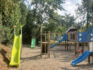 Campings Camping 3 etoiles - Piscine - eehcdh : photos des chambres