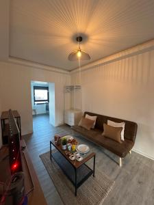 Appartements # Le 13 # Nouveau T3 renove au calme vue sur les Vosges : photos des chambres