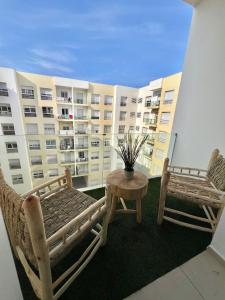 N42 Luxe et Élégance avec Jacuzzi Privatif sur la Corniche Rabat Essabah