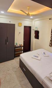 2 bhk flat in middle of city gargis home stay