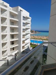 Seaview APT, Central, Near azur Hotels, Beach Acess, Free WiFi