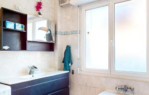 Appartements Beautiful Apartment In Schiltigheim : photos des chambres