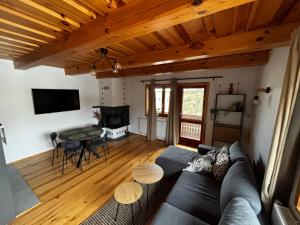 Apartmán s krbom vedľa Zubačky