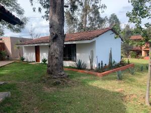 Bonita casa frente al lago