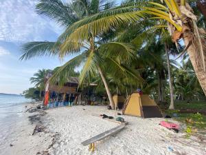 Fakriba camping tour and travel