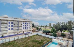 2 Bedroom Cozy Apartment In Moncafar