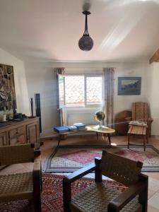 Charmante maison dans village provençal