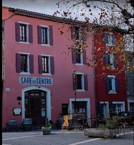 Maisons de vacances Charmante maison dans village provencal : photos des chambres
