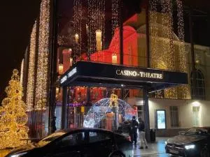 STUDIO TOUT EQUIPE 50 M DE LA GARE D'ENGHIEN LES BAINs 15 MN DE PARIS CENTRE - 蒙莫朗西