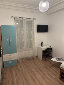 Appartements STUDIO TOUT EQUIPE 50 M DE LA GARE D-ENGHIEN LES BAINs 15 MN DE PARIS CENTRE : photos des chambres