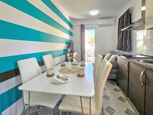 Apartment Aquanur-2 by Interhome