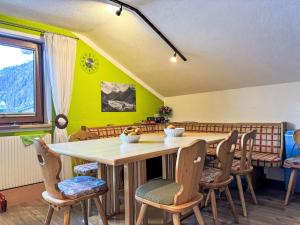 Apartment Alpenglühen by Interhome