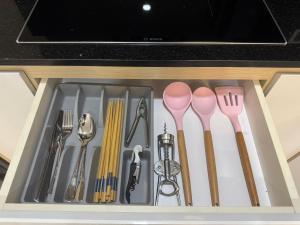 The87 Inn - Happy Residence Premier - Near SECC - 3BR