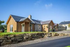 Glenmore Lodge - Skye of Curr