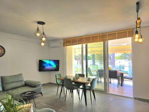 Emerald Apartment - 286