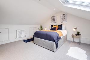 Osbourne House - BLUE 2 Bedroom,2 and half bath