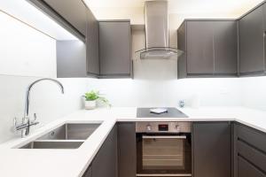 Osbourne House - BLUE 2 Bedroom,2 and half bath