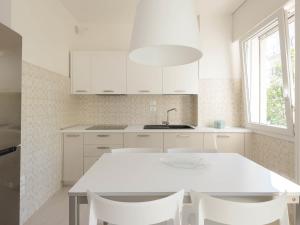 Apartment Venus-1 by Interhome