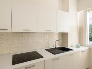 Apartment Venus-1 by Interhome