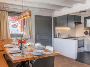 Chalet Le Boletus by Interhome