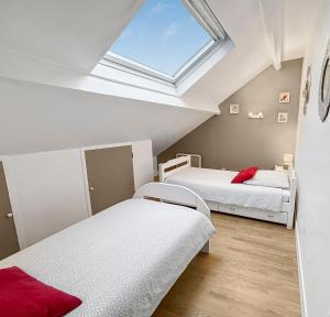 Maisons de vacances Maison Calme avec Cheminee, Ideal Familles : photos des chambres